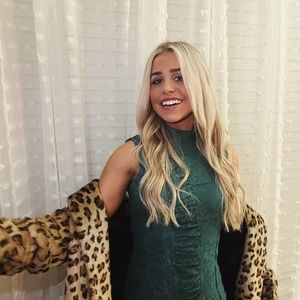 Meet your Posher, Mallory